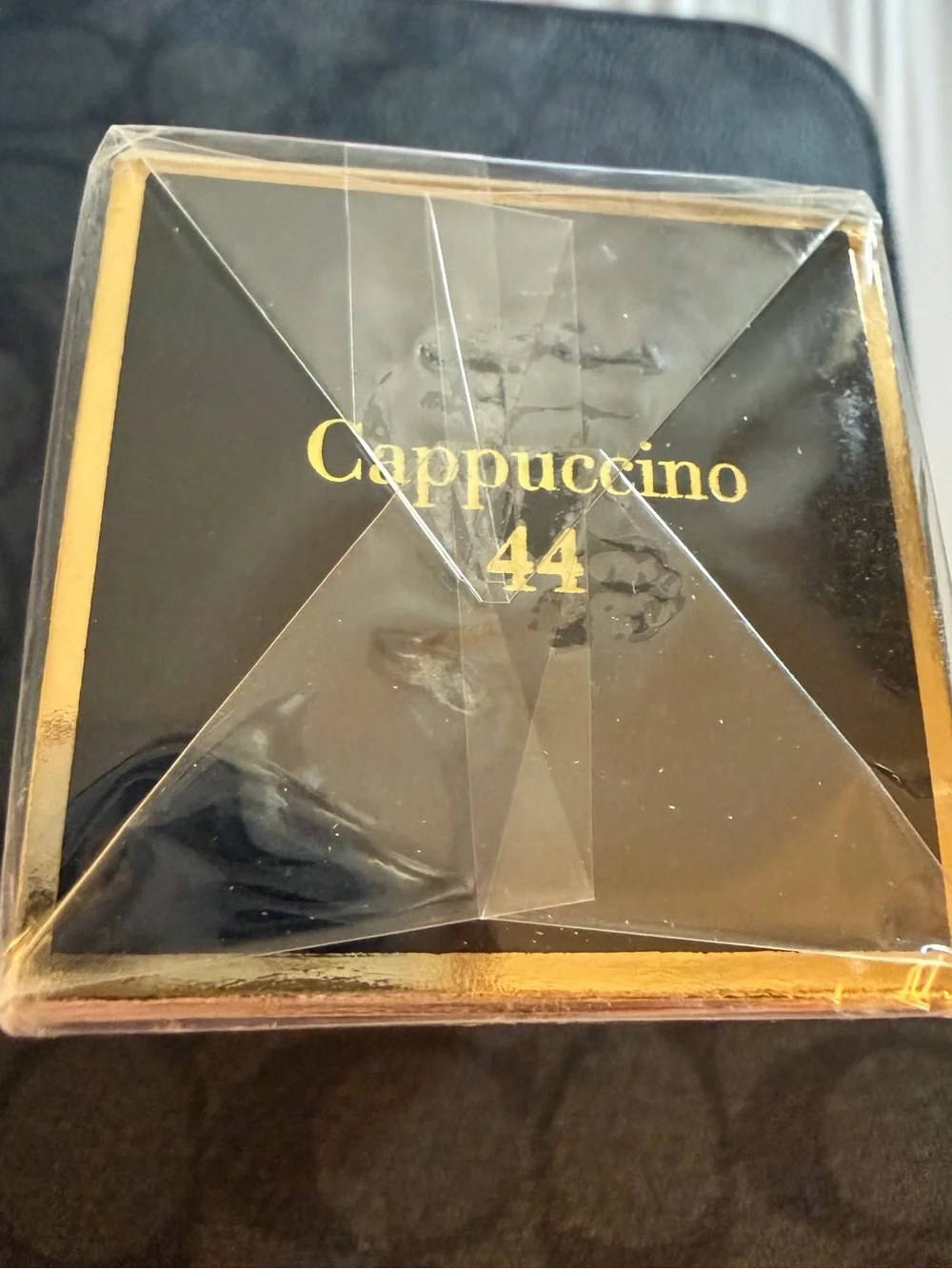 Elizabeth Arden Flawless Finish Skin Balancing tinted Makeup - cappucino